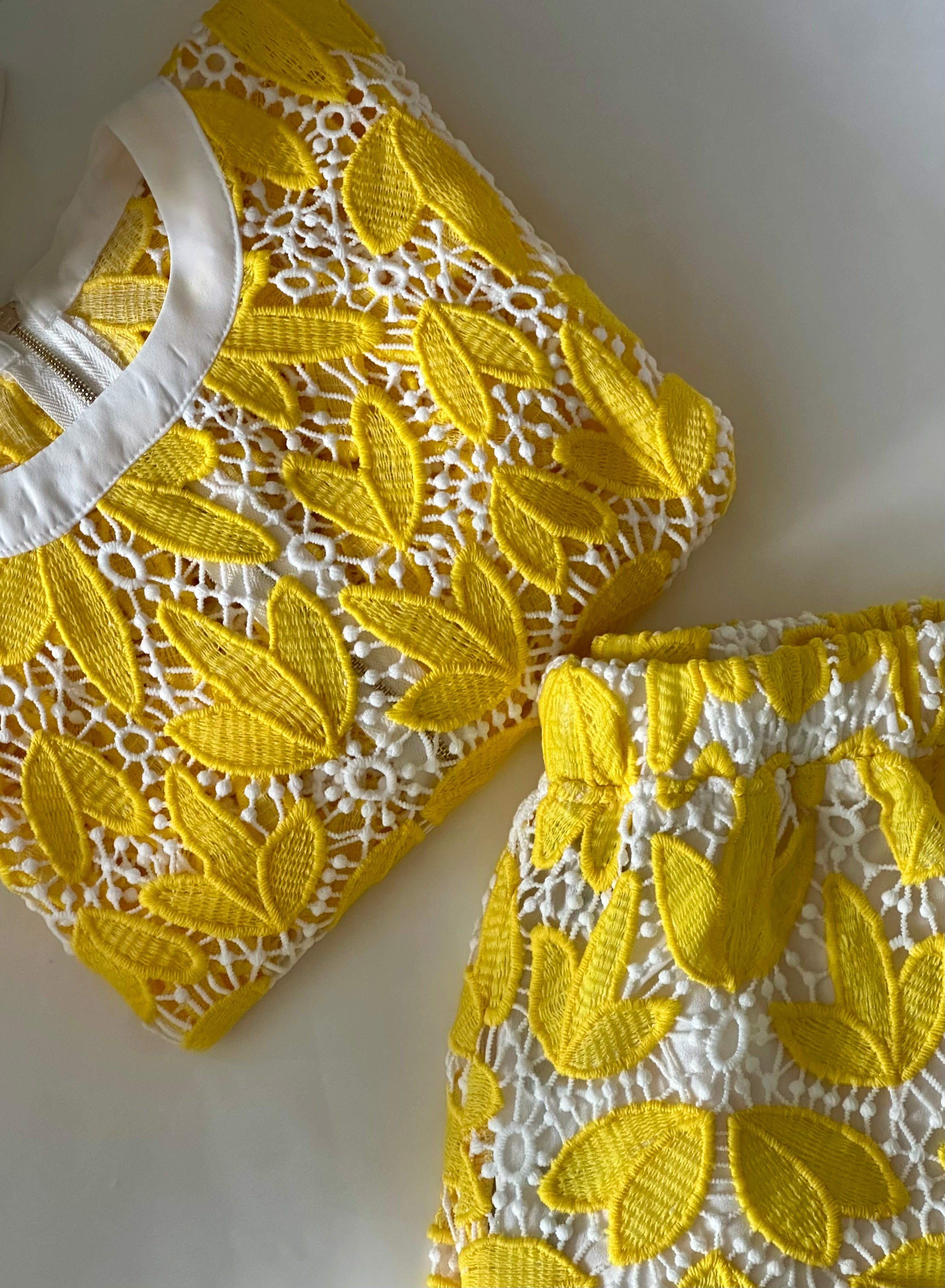 Sungaze | Lace Short Set